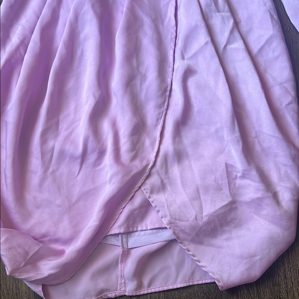 Entro Purple Perfection Pleated Dress
Medium satin - Picture 5 of 10